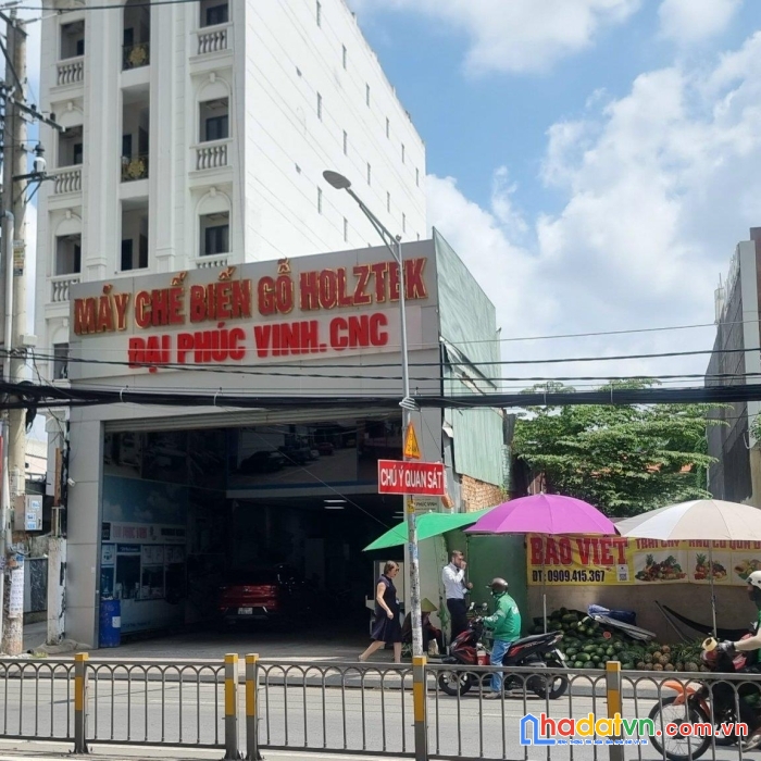 Chính chủ cho thuê mặt bằng kinh doanh vị trí đẹp tại quận 7 đối diện cosmo city