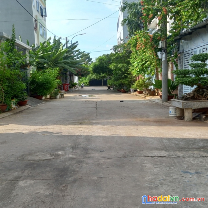 Bán nhà ngan 8m hẻm xe tải đường v.lài phường apđ quận 12 chỉ 10 tỷ