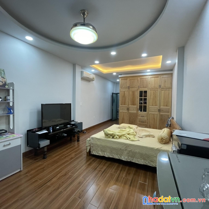 Bán nhà mặt tiền miếu gò xoài, bình tân-63m2- 5 tầng, bh, chỉ nhỉnh 4 tỷ