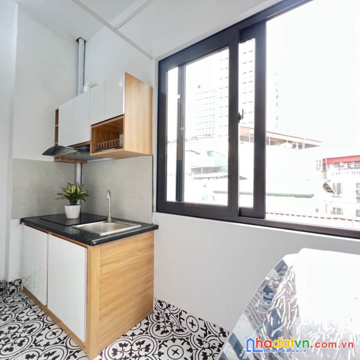 Nhượng lại phòng ccmn đầu tháng 6 có thể chuyển vào.