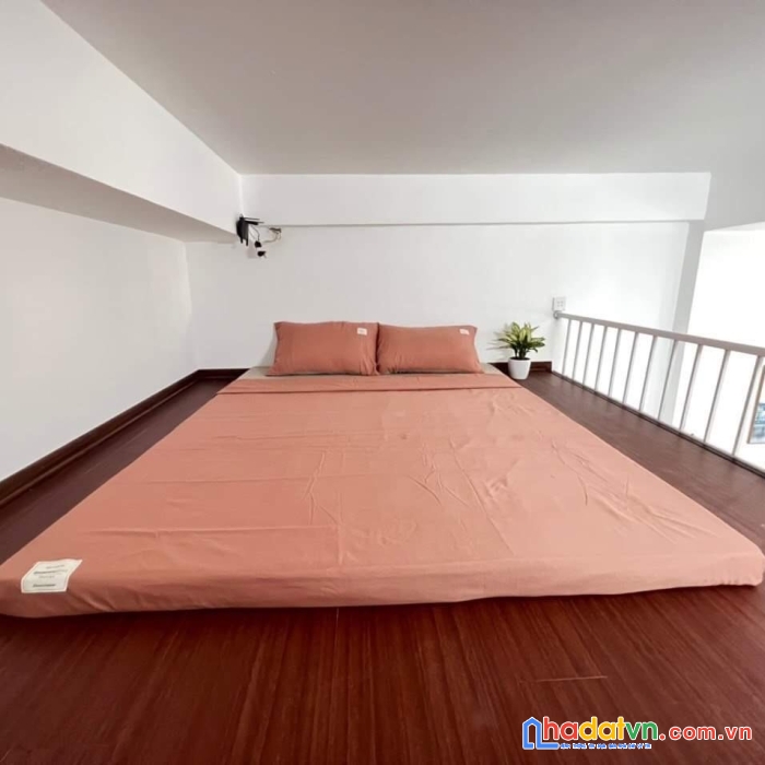 Nhượng lại phòng ccmn đầu tháng 6 có thể chuyển vào.