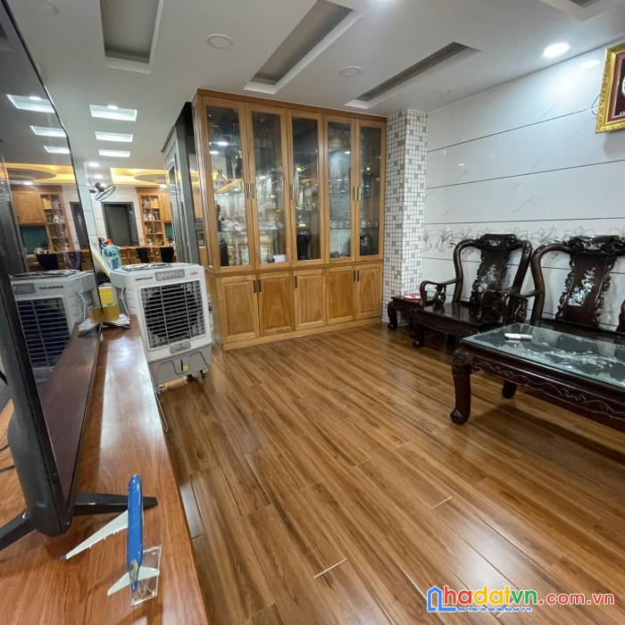 Bán nhà mặt tiền lê lư, tân phú  6 tầng 80m2 chỉ  12 tỷ lh 0902160655