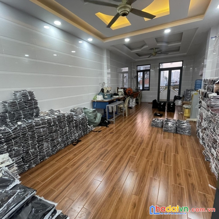 Bán nhà mặt tiền lê lư, tân phú  6 tầng 80m2 chỉ  12 tỷ lh 0902160655