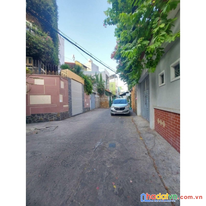 Biệt thự bùi đình tuý q.bình thạnh 3 tấm 9x15m giá chỉ 11 tỷ tl