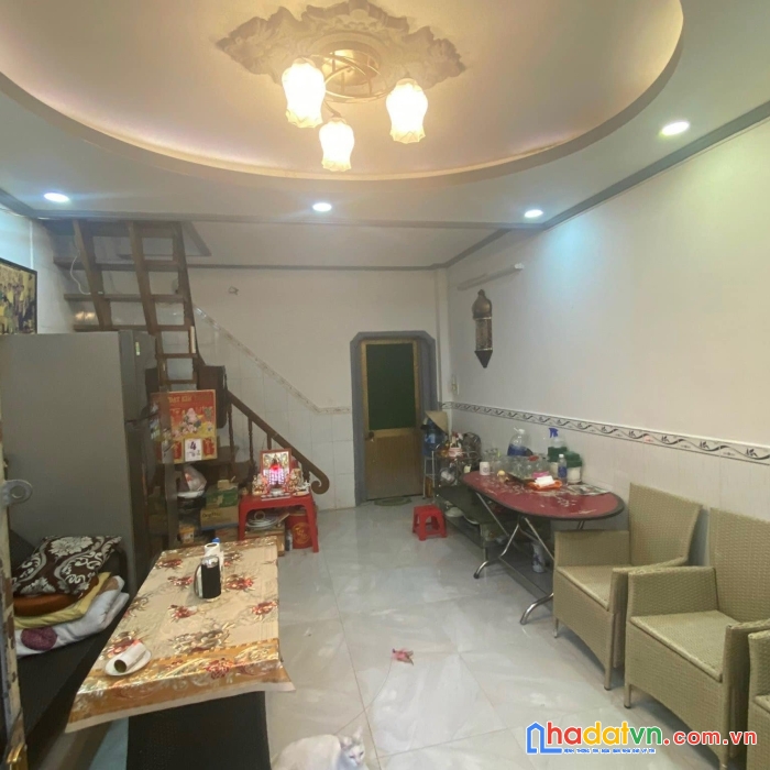 Mặt tiền đường diên hồng- 35m2- 2 tầng- chỉ 4.3 tỷ- chính chủ 1 đời