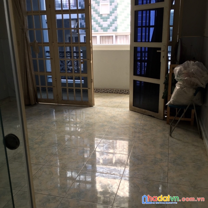 Cho thuê nhà hxh gần ngã tư hàng xanh đường xô viết nghệ tĩnh,bình thạnh giá 28 triệu thương lượng