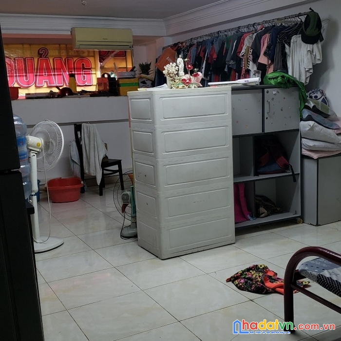 Chính chủ cần sang gấp quán phở thìn vị trí cực đẹp tại q.tân phú