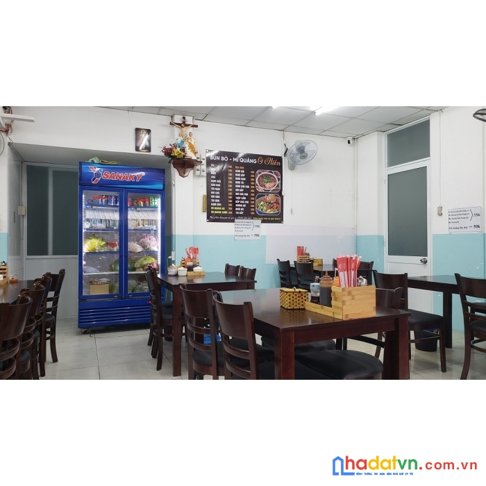 Chính chủ cần sang gấp quán phở thìn vị trí cực đẹp tại q.tân phú