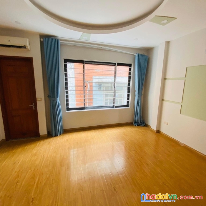 Bán nhà ngõ 67 thái thịnh, ngõ thông - 4 ngủ - sổ đẹp sẵn sàng giao dịch - giá cực tốt