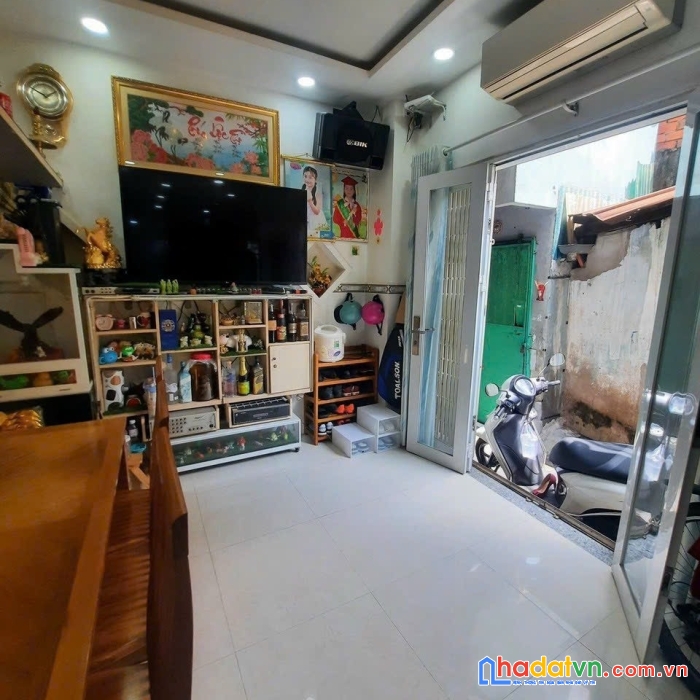 Nhà ngon bùi hữu nghĩa bình thạnh 2 tầng 2,55 tỷ