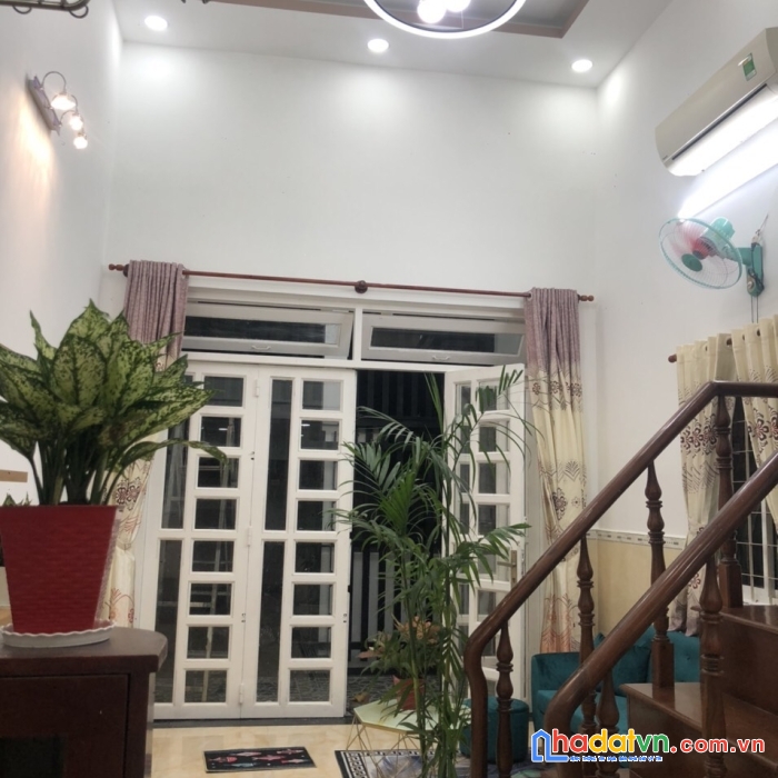 Nhà đẹp phan huy ích - 36m2 - giá chỉ 2.8 tỷ - tặng nội thất