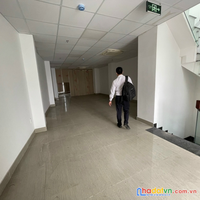 Cho thuê tòa nhà mặt tiền trần hưng đạo p.7 quận 5