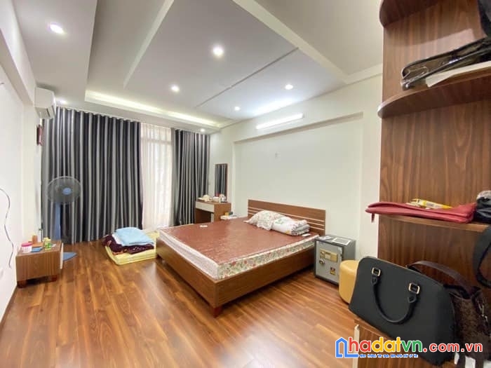 Bán nhà văn cao, ba đình, ô tô 10m, lô góc, 48m2 5t mt4.5m, giá 6.7 tỷ