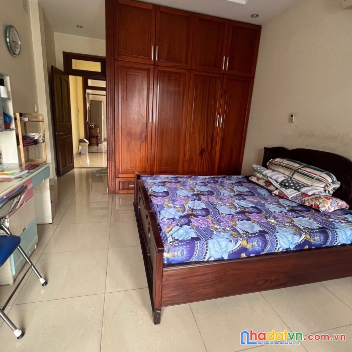 Giá cực tốt, cần tiền bán gấp nhà 2mt thái phiên, p8, quận 11