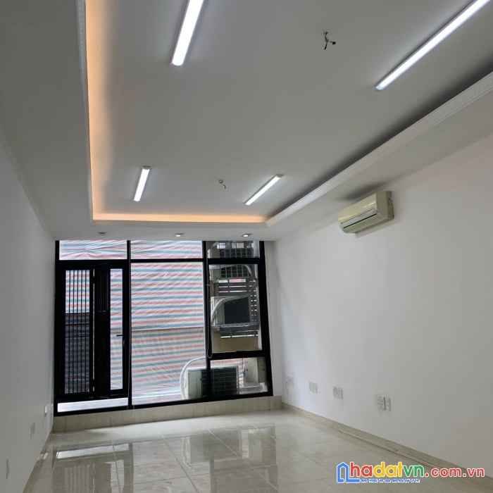 Bán nhà phố trần quang diệu, ngã 3, kinh doanh , ô tô đỗ , 8 tầng thang máy, 60m, 23,5 tỷ