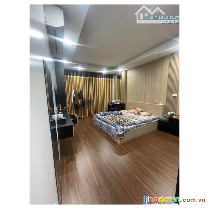 Bán nhà mặt phố bạch mai , vỉa hè, thoáng trước sau 70m giá 18.2 tỷ mặt tiền cực rộng