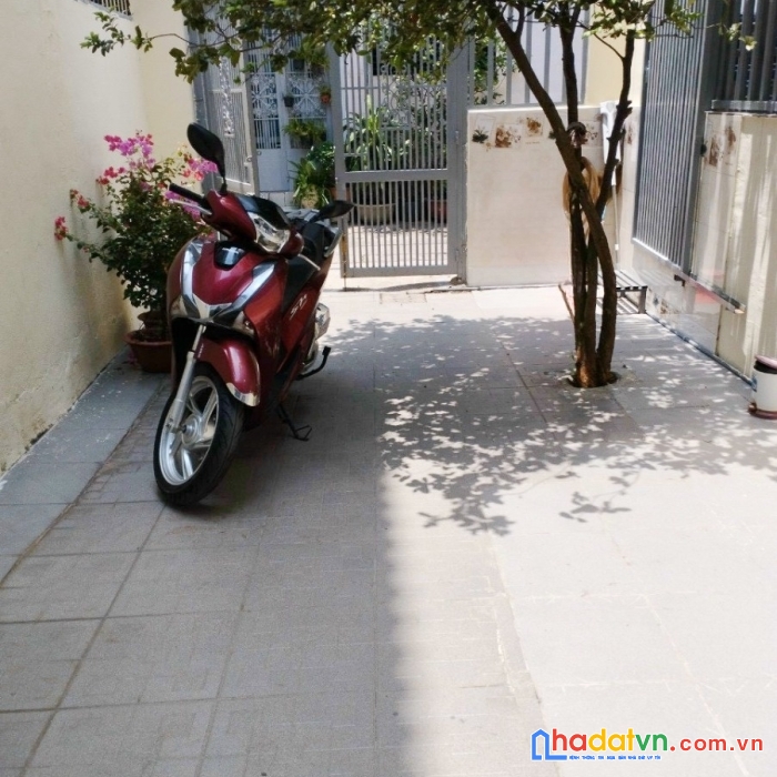 Nhà thuê hẻm ô tô 320 trần bình trọng p4q5 - giá : 15 triệu