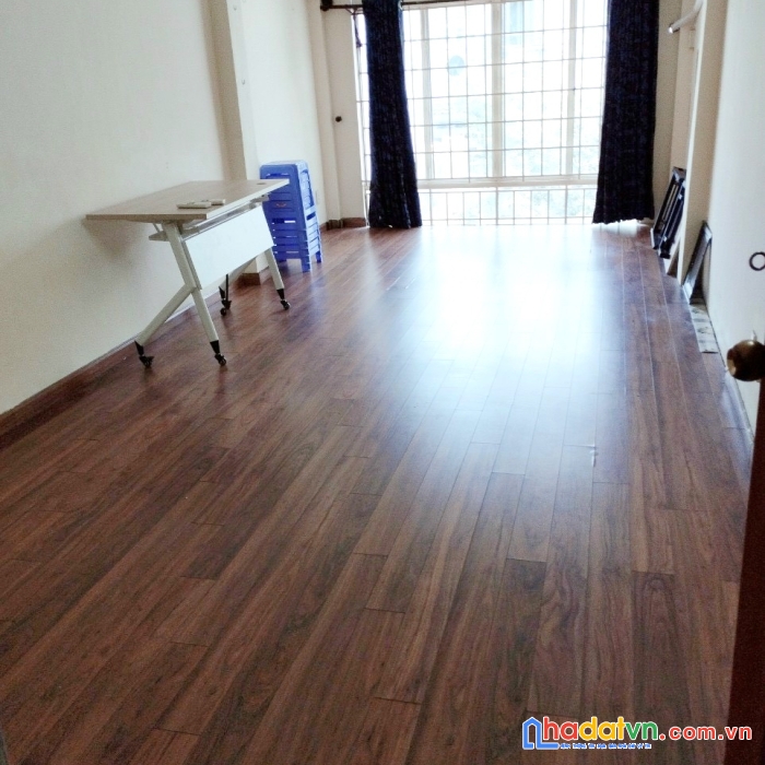 Nhà thuê hẻm ô tô 320 trần bình trọng p4q5 - giá : 15 triệu