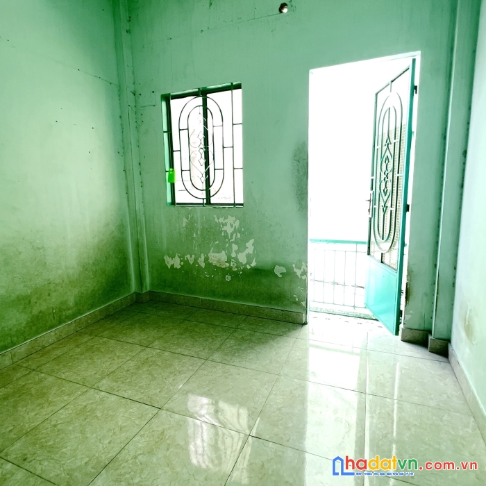 Nhà nhỏ hẻm thông 141 tám danh p4q8 - giá : 2 tỷ 2 (bớt lộc)