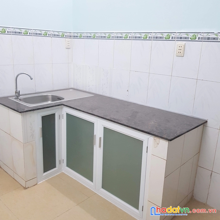 Nhà 2 tầng hẻm thẳng nguyễn chế nghĩa p12.q8. giá 3.5 tỷ