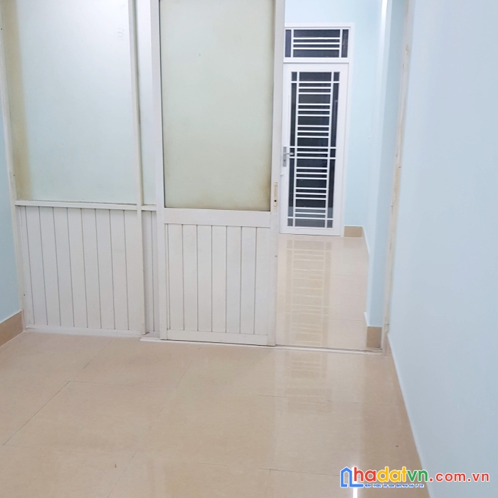 Nhà 2 tầng hẻm thẳng nguyễn chế nghĩa p12.q8. giá 3.5 tỷ