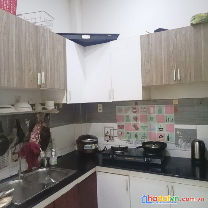 Nhà bán 3 tầng hẻm thông phạm thế hiển p5q8 - giá : 3.6 tỷ (tl)