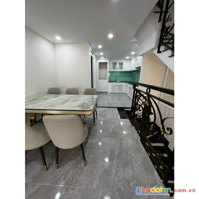 Chính chủ cần bán gấp căn nhà đẹp-gía mềm tại quận 11-tp hcm