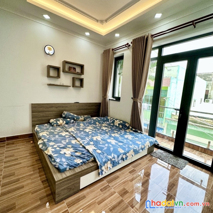 Bán nhà tân phú 5 lầu,6pn , nhà  tuyệt đẹp giá
chỉ 6,8 tỷ