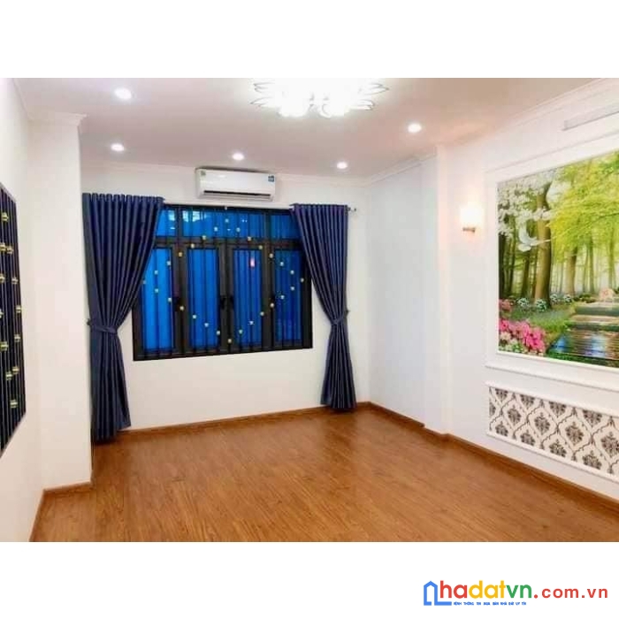 Nhà đẹp 5 tầng dt:47m2 7 phòng ngủ lô góc 3 mặt thoáng vĩnh viễn cách 1 nhà ra mặt phố khương