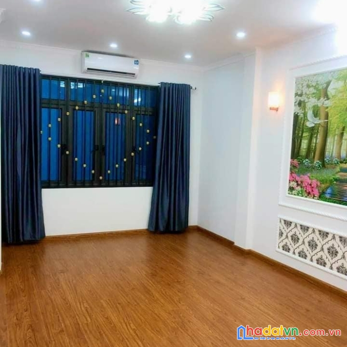 Nhà đẹp 5 tầng dt:47m2 7 phòng ngủ lô góc 3 mặt thoáng vĩnh viễn cách 1 nhà ra mặt phố khương
