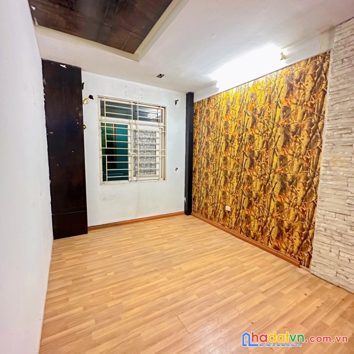 Bán ccmn phố nguyễn chí thanh 50m 6tg mt 7m chỉ 7,4 tỷ