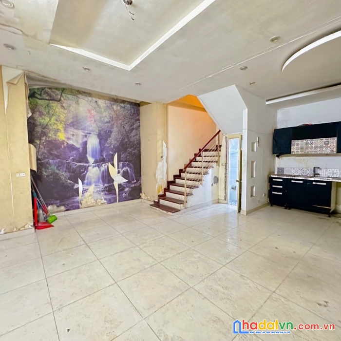 Bán ccmn phố nguyễn chí thanh 50m 6tg mt 7m chỉ 7,4 tỷ