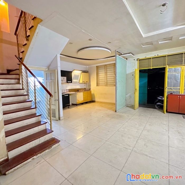 Bán ccmn phố nguyễn chí thanh 50m 6tg mt 7m chỉ 7,4 tỷ