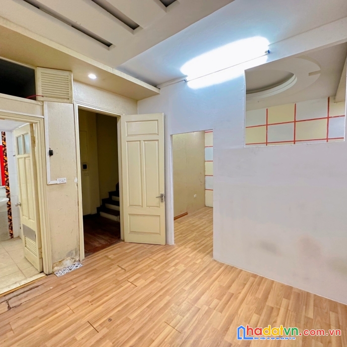 Bán ccmn phố nguyễn chí thanh 50m 6tg mt 7m chỉ 7,4 tỷ