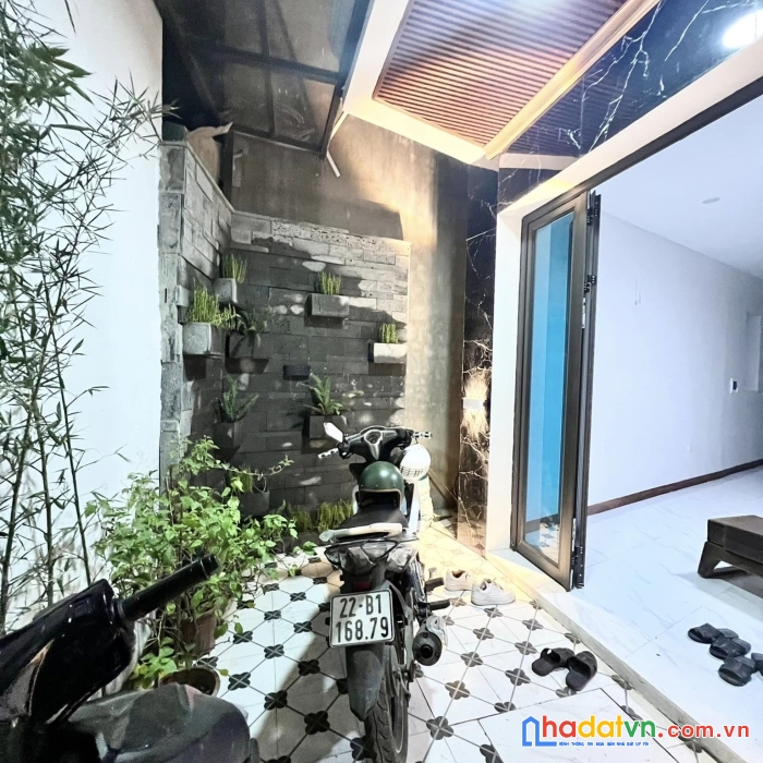 Bán nhà hào nam 57m nhỉnh 5ty ngõ thông full nội thất