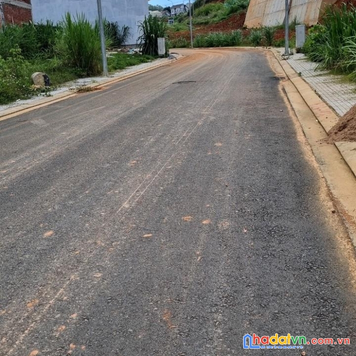 Ông anh cần tiền bán gấp lô đất cho con đi du học canada  - đất khu quy hoạch dân cư số 5 an sơn,