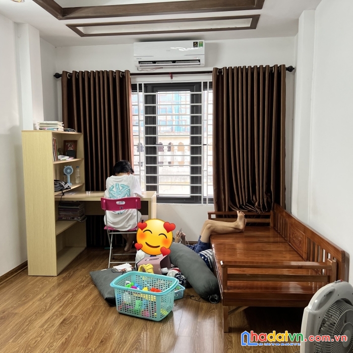 Bán gấp nhà lô góc giải phóng 57m2 mt 4,1m chỉ 4 tỷ 7