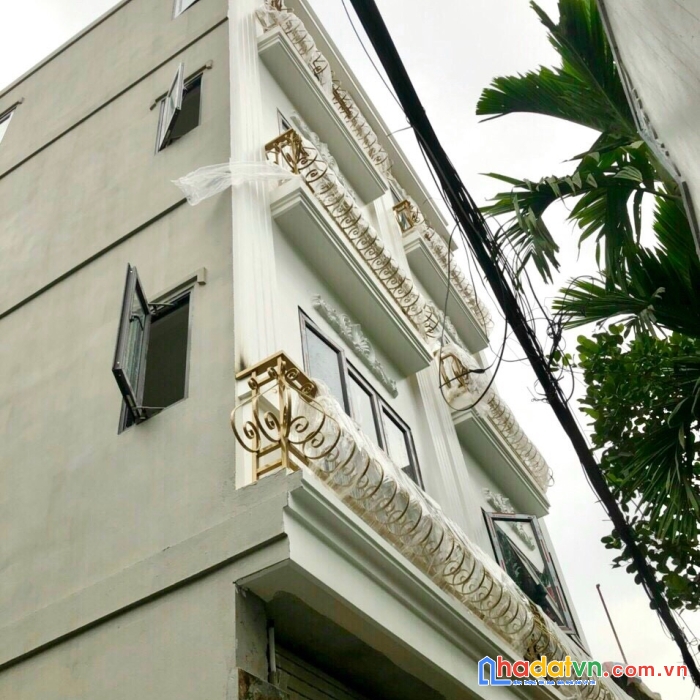 3.4 tỷ (4t-40m2-4pn) ỷ la  -dương nội-oto cách nhà 20m- ngõ thông