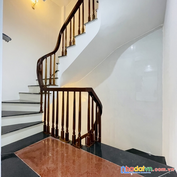 3.4 tỷ (4t-40m2-4pn) ỷ la  -dương nội-oto cách nhà 20m- ngõ thông