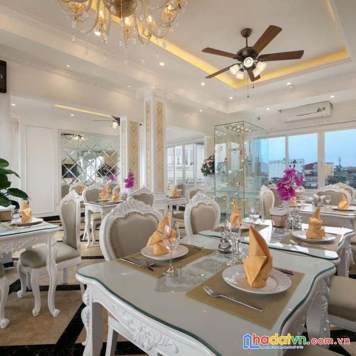 Bán gấp khách sạn 5* phố cổ - phong thuỷ phát lộc