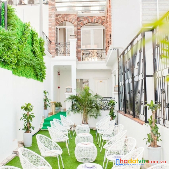 Bán gấp khách sạn 5* phố cổ - phong thuỷ phát lộc