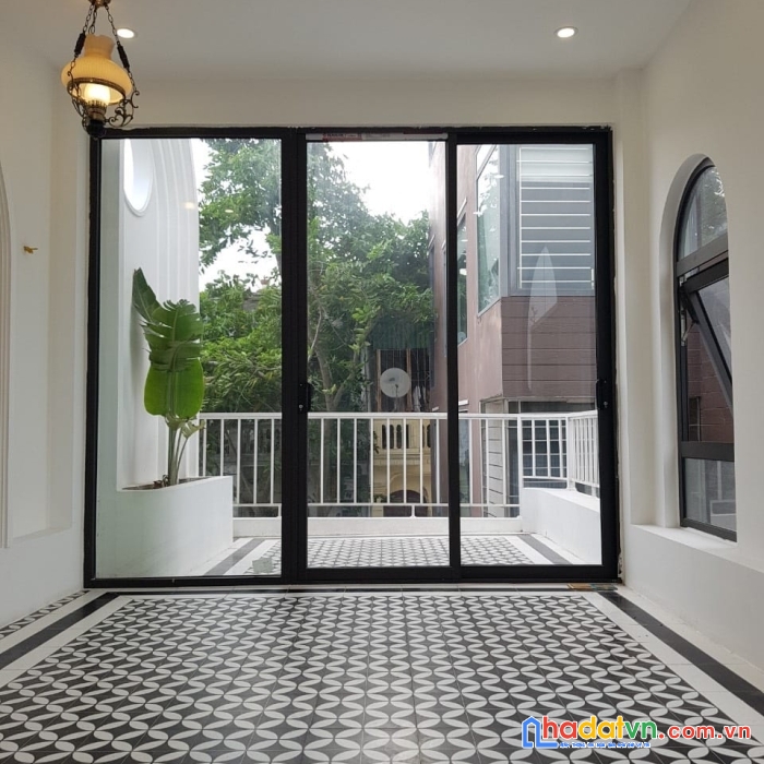 Bán nhà cực đẹp láng hạ đống đa 42m 6 tầng sát ô tô 2 thoáng 6.75 tỷ