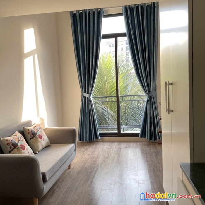 Bán ccmn 14 phòng 800tr/năm phố yên hòa 60m 6 tầng mt 7,2m chỉ 12,9 tỷ.