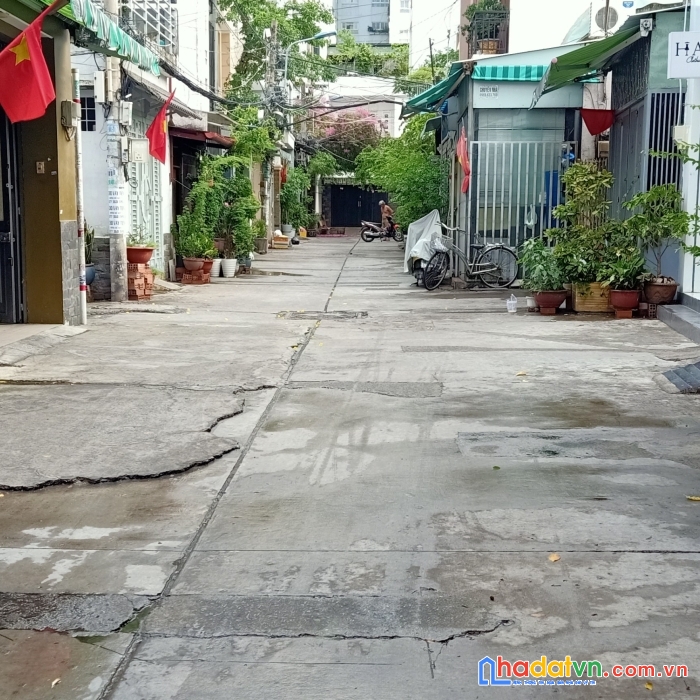 Bán nhà hxh đô đốc long tp 46m2 2t 3pn sát mặt tiền, gần chợ tân hương gí chỉ 5tỷxx