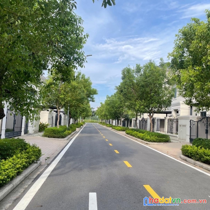 Hot-rẻ bán dinh thự mặt sông 540m2 swanbay giá bán 28 tỷ, giá rẻ nhất hiện tại, chỉ 1 căn duy nhất