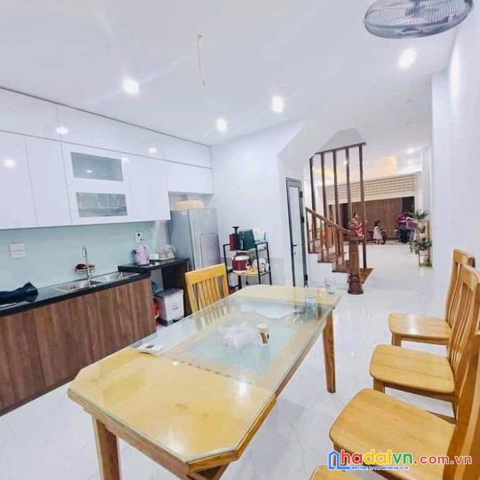 Bán nhà đẹp vương thừa vũ thanh xuân cực thoáng 46m x 4 tầng 4.6 tỷ