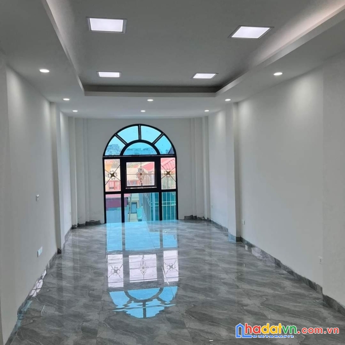 Gara ô tô, thang máy, bể bơi, kinh doanh vp, spa... đặng tiến đông, đống đa, nhỉnh 13 tỷ