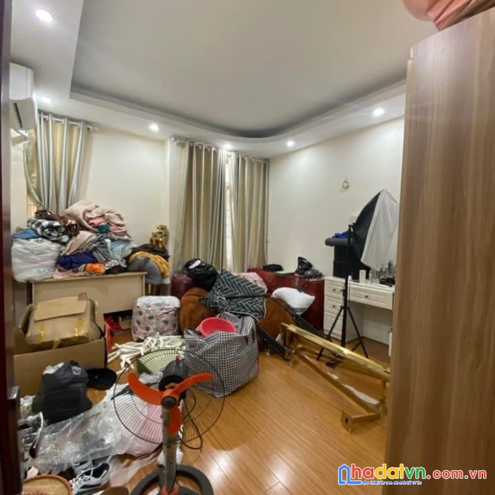 Bán nhà phố đại la - hbt 52m giá 5,35 tỷ ngõ thông , mặt tiền rộng đẹp