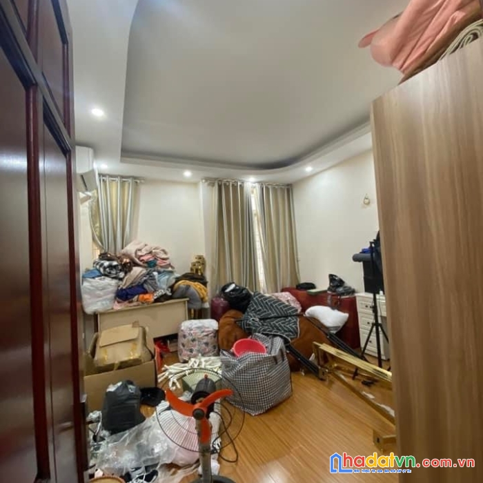 Bán nhà phố đại la - hbt 52m giá 5,35 tỷ ngõ thông , mặt tiền rộng đẹp