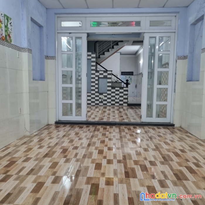 Chính chủ cho thuê nhà mặt tiền 1 triệt 2 lầu - 4pn đường bưng ông thoàn, q9